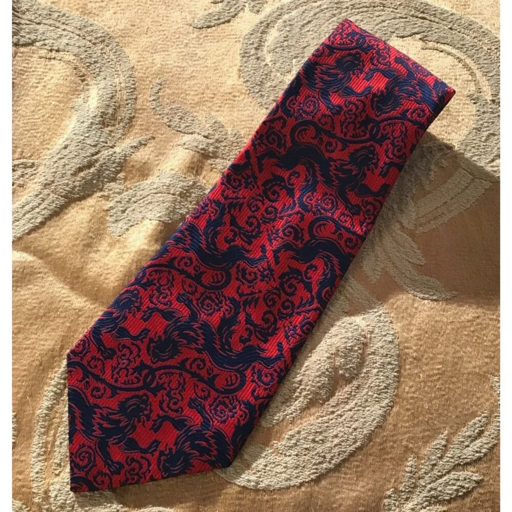 Vintage 70s Wide Tie 1970s Retro Griffin Print Red Blue Preppy Old Money Necktie